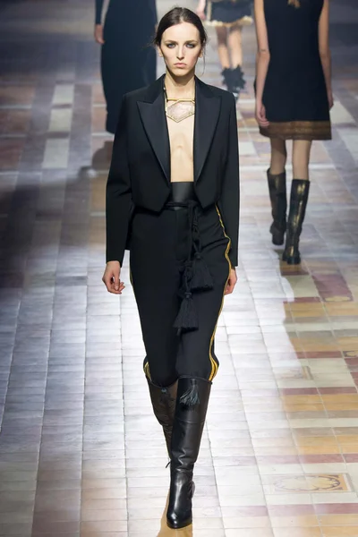 Look 41